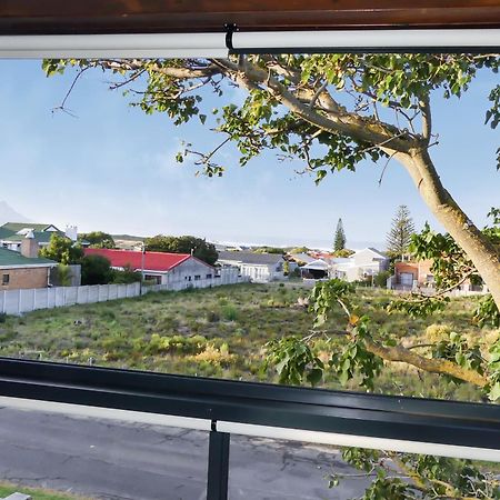 Hotel Shalom Self Catering à Kleinmond Extérieur photo