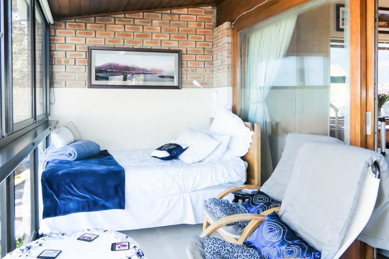 Hotel Shalom Self Catering à Kleinmond Extérieur photo